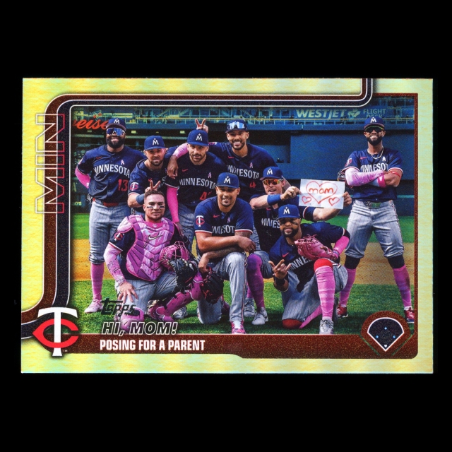 Carlos Correa 2025 Topps Checklist Rainbow Foil Twins