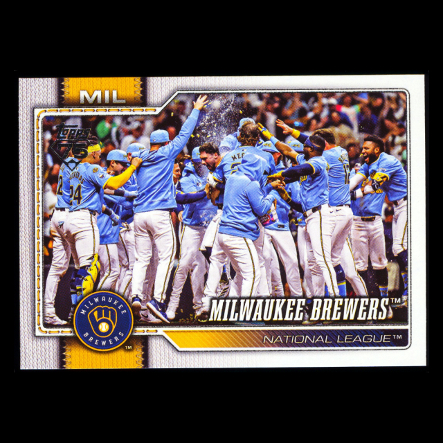 Milwaukee Brewers 2026 Topps Team Card Brewers