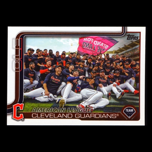 Cleveland Guardians 2025 Topps Team Card Guardians