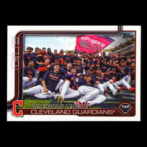 Cleveland Guardians 2025 Topps Team Card Guardians