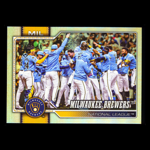 Milwaukee Brewers 2026 Topps Team Card Rainbow Foil Brewers