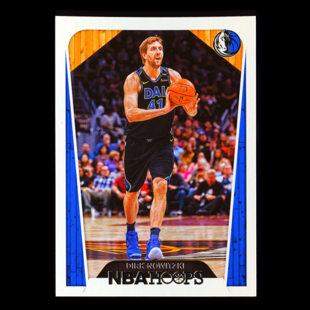 Dirk Nowitzki 2018-19 Panini NBA Hoops Tribute Mavericks